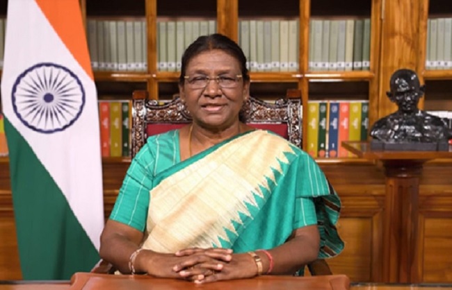 राष्ट्रपति द्रौपदी मुर्मू का फाइल फोटो राष्ट्रपति द्रौपदी मुर्मू का फाइल फोटो