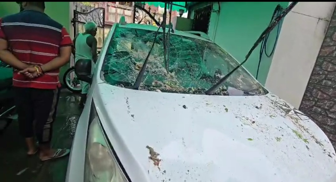क्षतिग्र्रस्त कार क्षतिग्र्रस्त कार