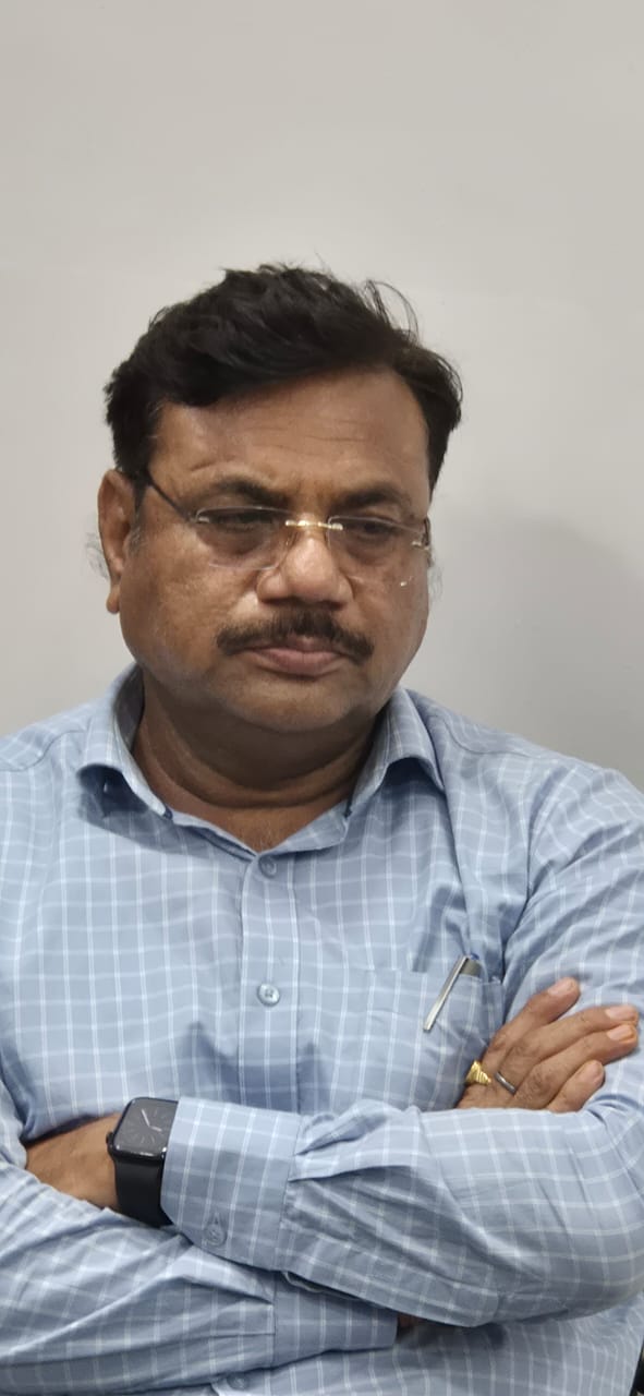 निरीक्षण किया गया। निरीक्षण के दौरान अतिरिक्त पुलिस अधीक्षक की गाड़ी में 9 लाख 35 हजार रुपए मिले निरीक्षण किया गया। निरीक्षण के दौरान अतिरिक्त पुलिस अधीक्षक की गाड़ी में 9 लाख 35 हजार रुपए मिले