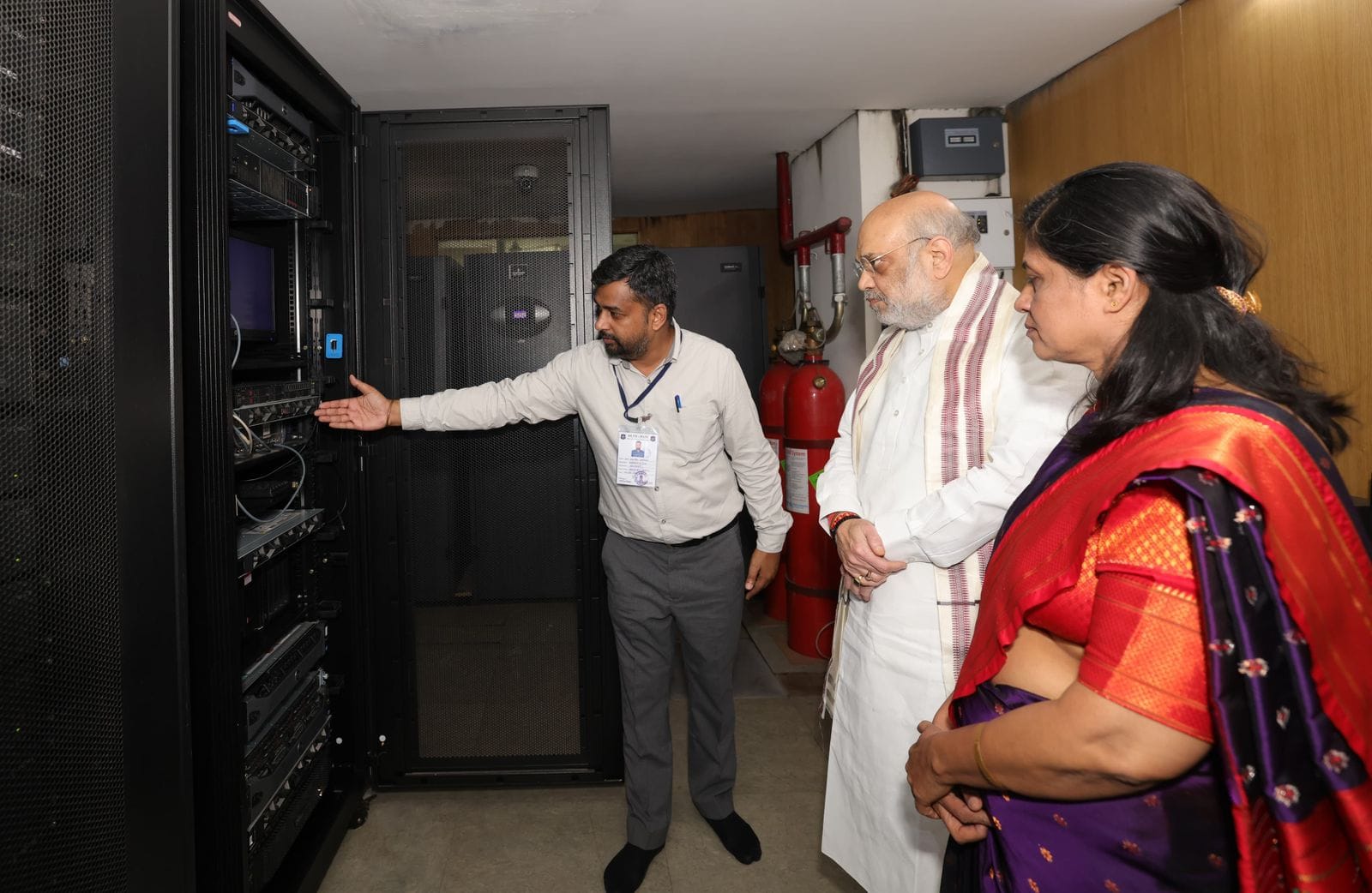इन्फॉर्मेशन एंड लाइब्रेरी नेटवर्क सेंटर इन्फॉर्मेशन एंड लाइब्रेरी नेटवर्क सेंटर
