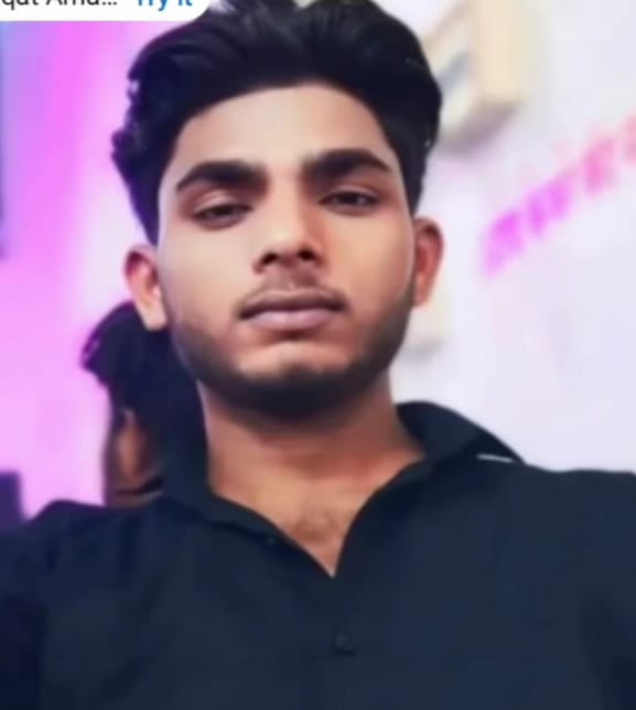 प्रयागराज के करछना में कौवा गांव में फंदे से लटका मिले युवक की फाइल फोटो प्रयागराज के करछना में कौवा गांव में फंदे से लटका मिले युवक की फाइल फोटो