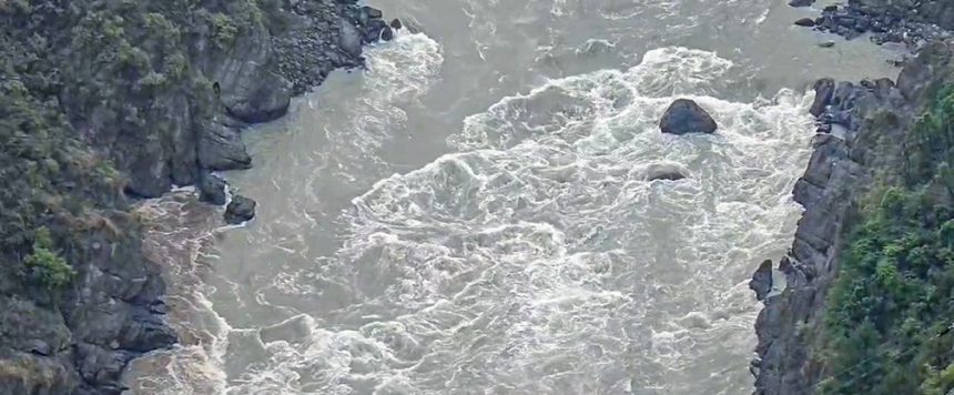 चिनाब नदी का जलस्तर बढा, बगलिहार हाइड्रोइलेक्ट्रिक पावर प्रोजेक्ट ओवरफ्लो