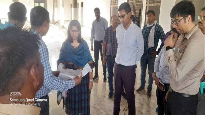 ग्वालियरः निर्माणाधीन डॉ. अम्बेडकर धाम का कलेक्टर ने किया निरीक्षण ग्वालियरः निर्माणाधीन डॉ. अम्बेडकर धाम का कलेक्टर ने किया निरीक्षण