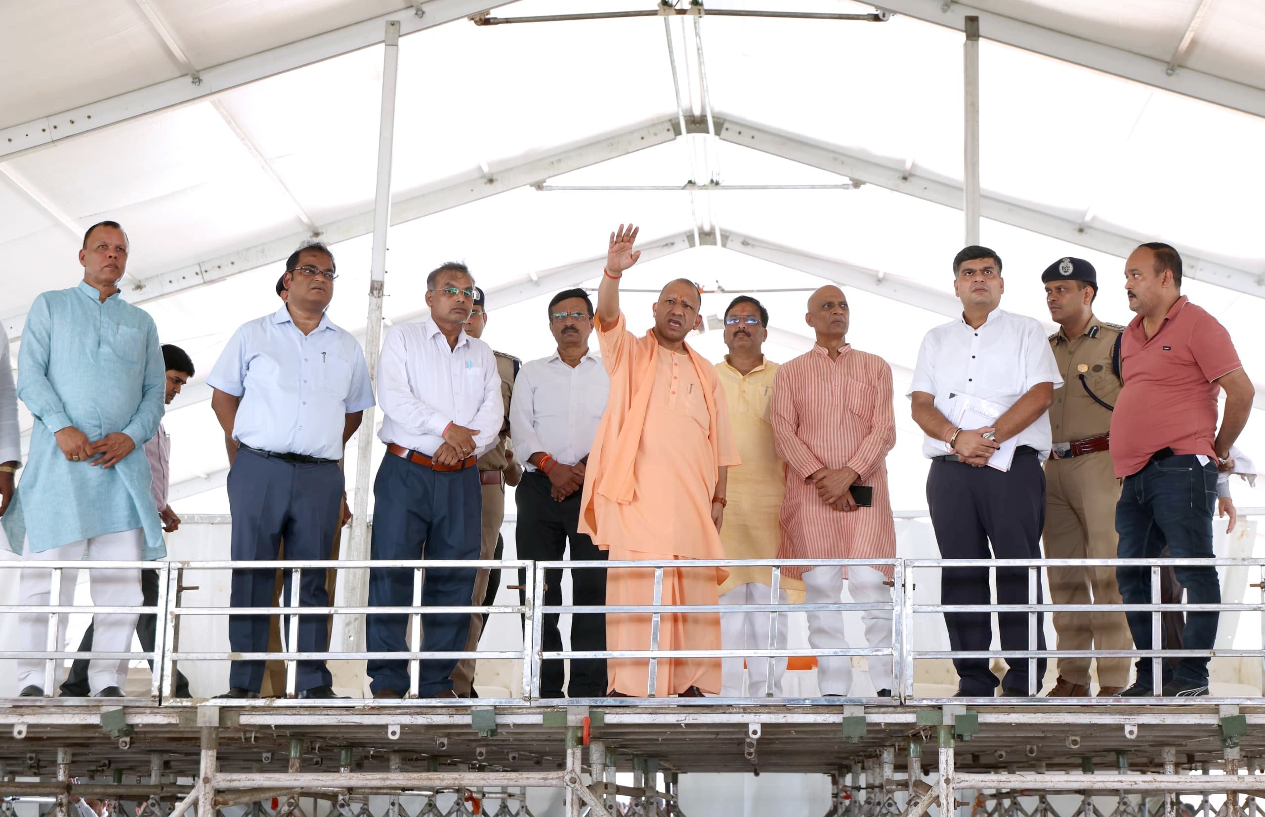 *मुख्यमंत्री ने लिया आयुष विवि में राष्ट्रपति के आगमन की तैयारियों का जायजा* *मुख्यमंत्री ने लिया आयुष विवि में राष्ट्रपति के आगमन की तैयारियों का जायजा*