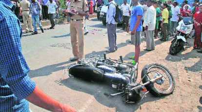 कल्याणी एक्सप्रेसवे पर दुर्घटना कल्याणी एक्सप्रेसवे पर दुर्घटना