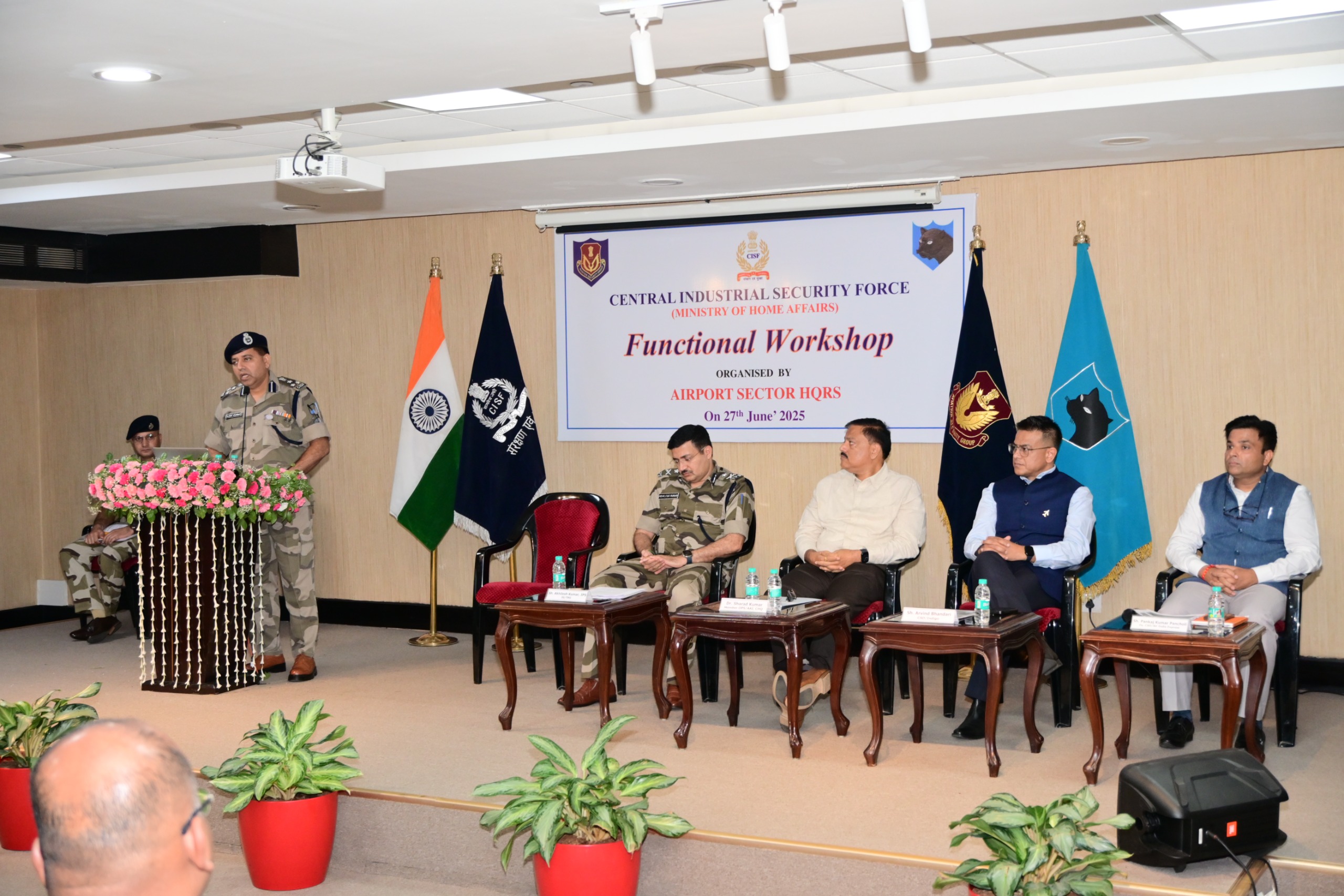 एयरपोर्ट सेक्टर मुख्यालय नई दिल्ली में सीआईएसएफ की कार्यशाला एयरपोर्ट सेक्टर मुख्यालय नई दिल्ली में सीआईएसएफ की कार्यशाला