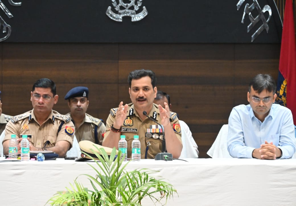मोहर्रम व श्रावण मास को लेकर सीपी की बैठक मोहर्रम व श्रावण मास को लेकर सीपी की बैठक
