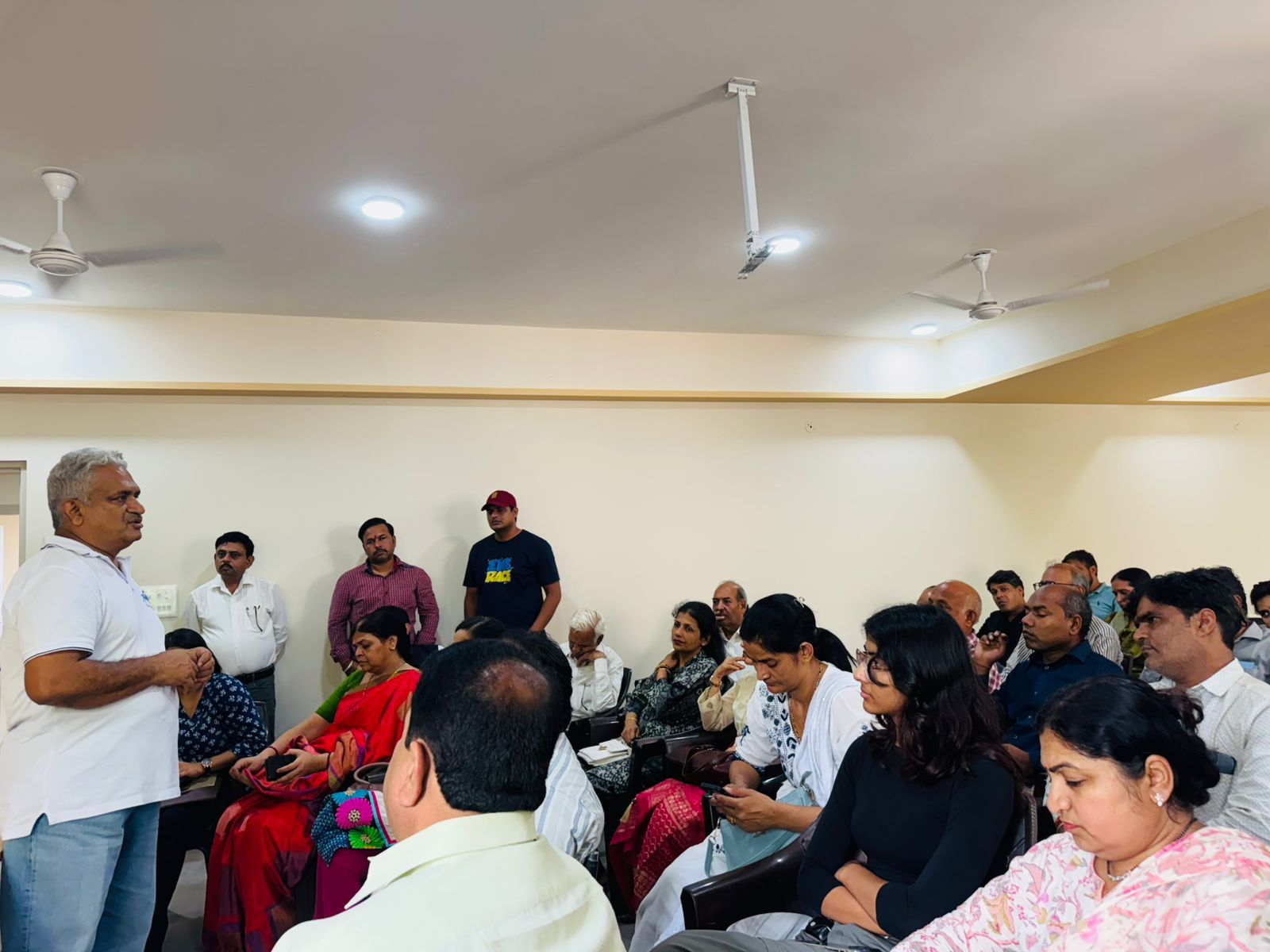 डॉ. पियूष सक्सेना ने क्लीनज़िंग थैरेपी के दिए टिप्स