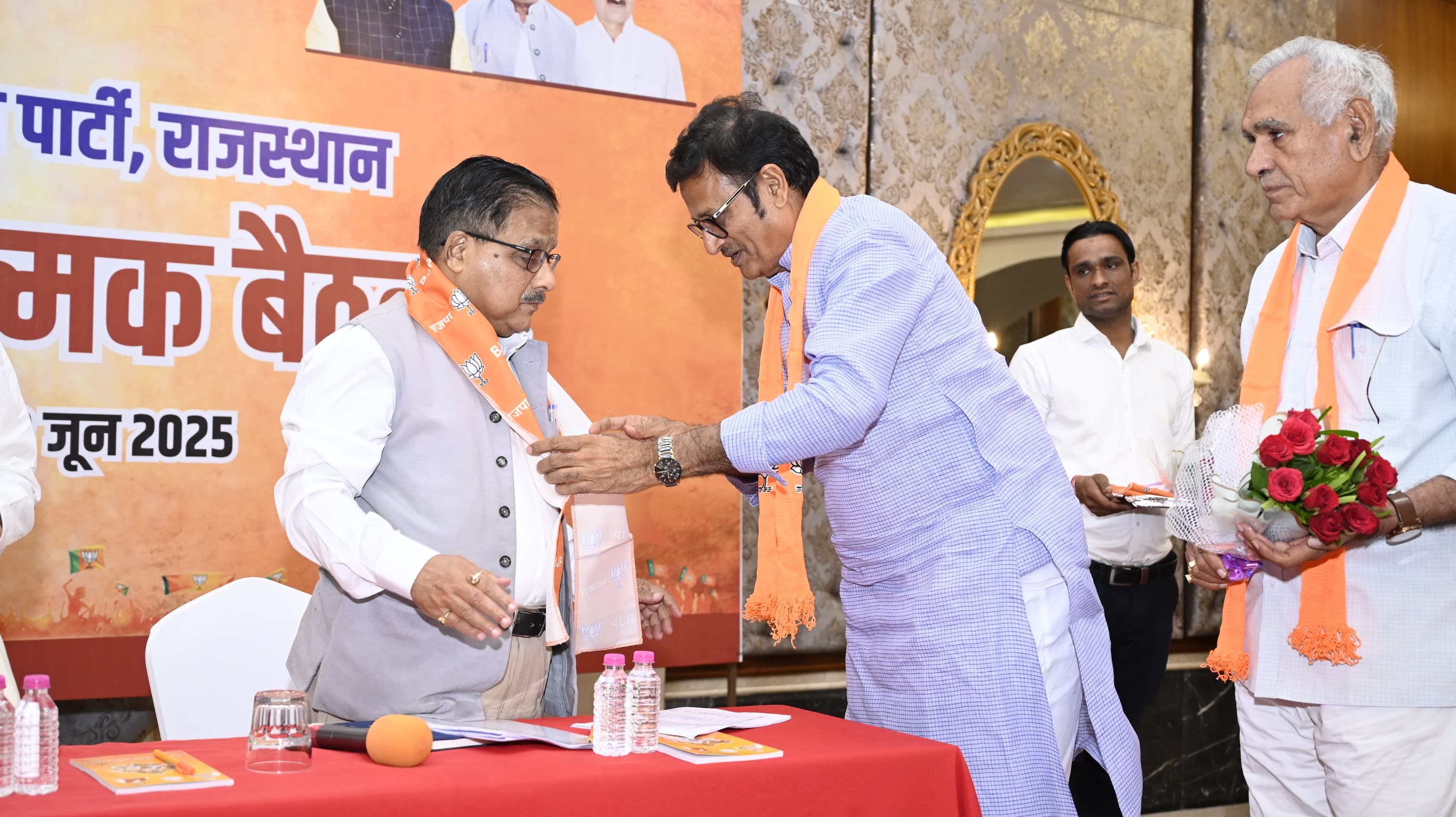 भाजपा एकमात्र ऐसी पार्टी है जहां सत्ता और संगठन के बीच स्पष्ट रूप से देखा जा सकता है समन्वय भाजपा एकमात्र ऐसी पार्टी है जहां सत्ता और संगठन के बीच स्पष्ट रूप से देखा जा सकता है समन्वय