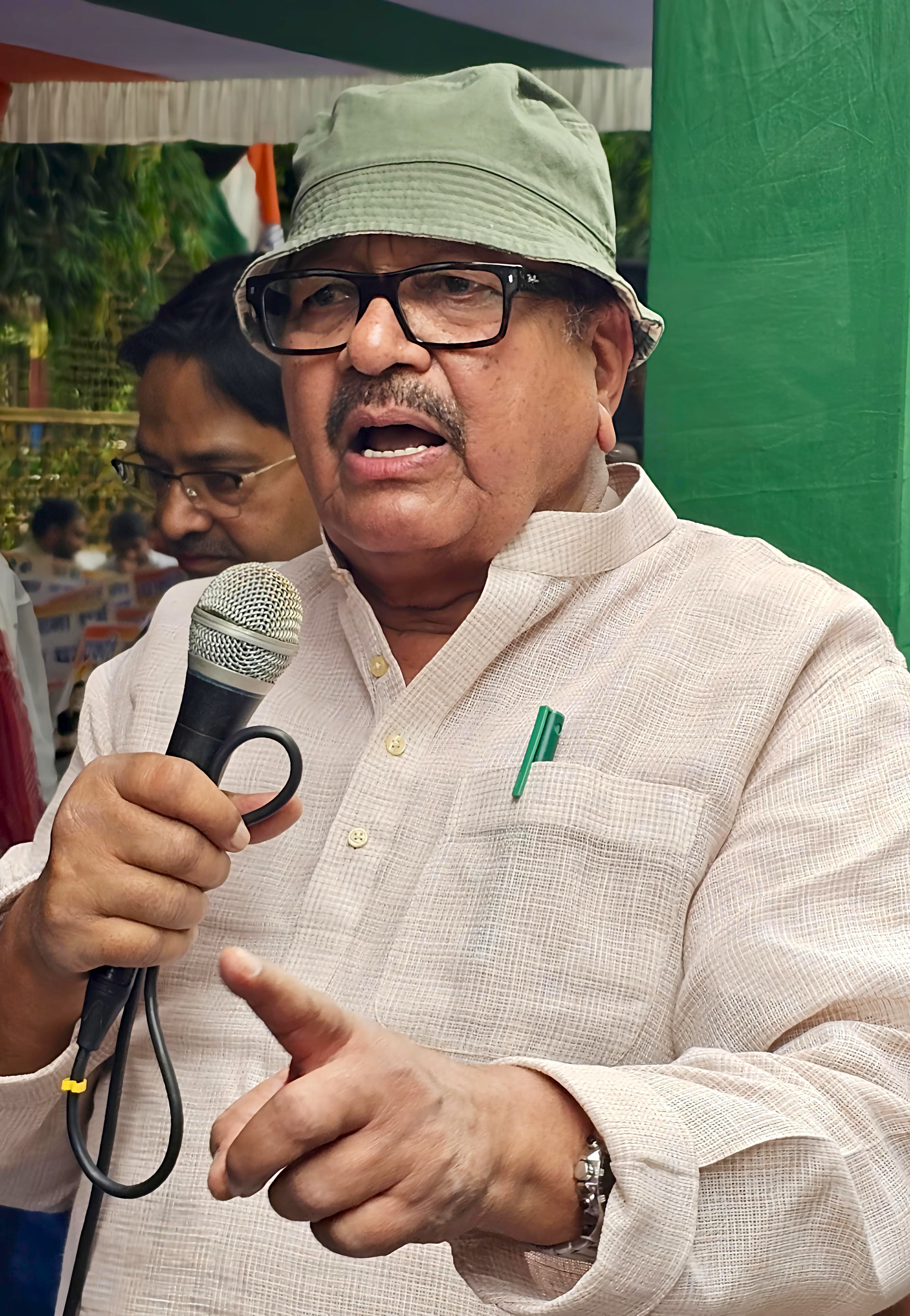 फुरकान अंसारी फुरकान अंसारी