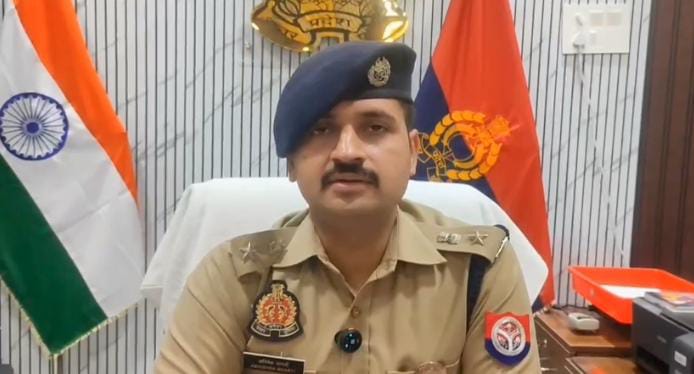 प्रयागराज नगर उपायुक्त अभिषेक भारती का छाया चित्र प्रयागराज नगर उपायुक्त अभिषेक भारती का छाया चित्र