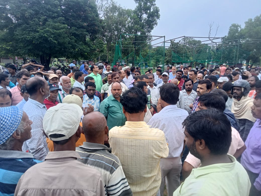 गोलचक्कर मैदान में आमसभा की फाइल फोटो गोलचक्कर मैदान में आमसभा की फाइल फोटो