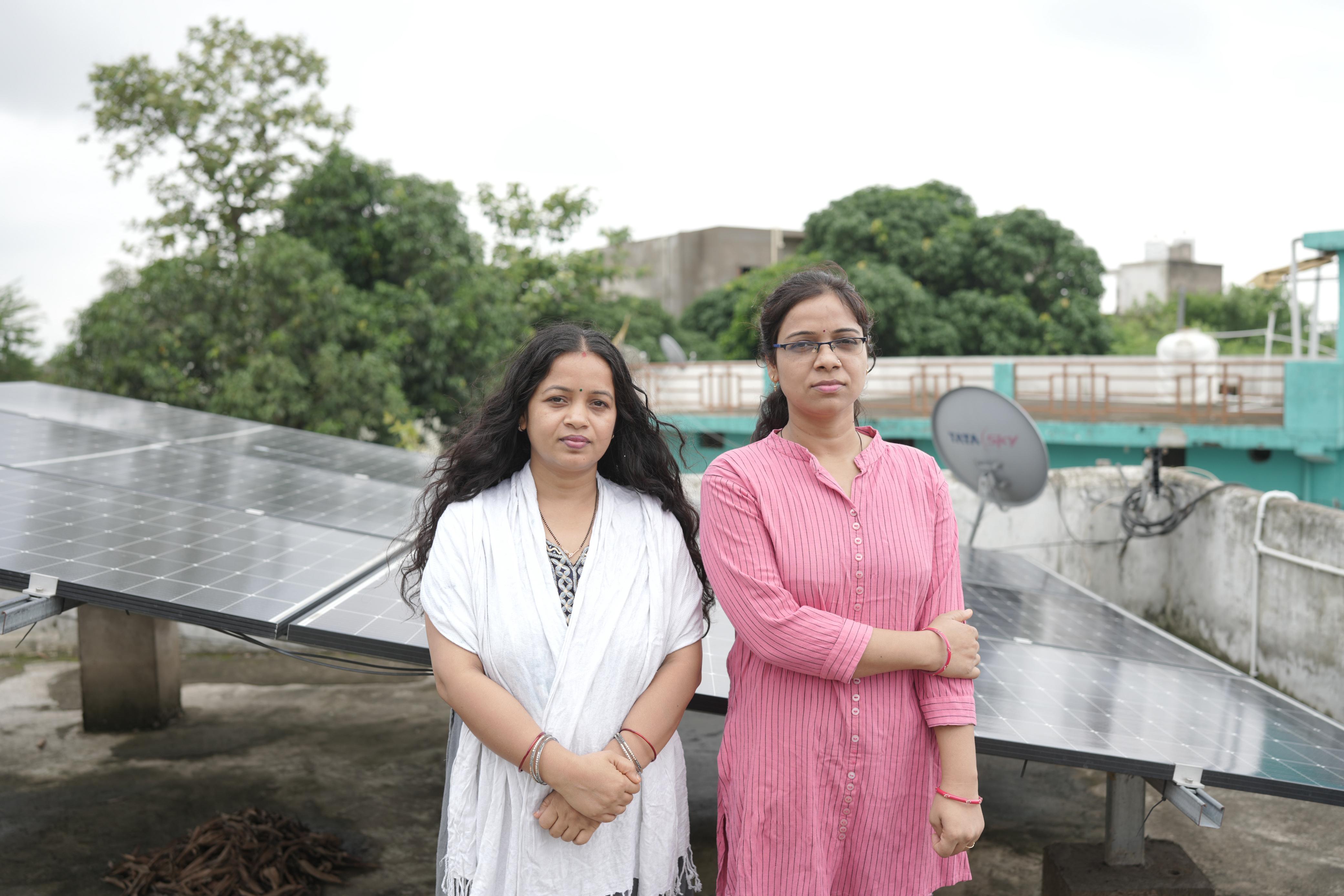 कोरबा : कभी सूर्य की तपन से मिलती थी परेशानी, अब वही बना राहत की किरण,अब नहीं करनी पड़ती बिजली की बचत, हर उपकरण चल रहा है बेफिक्र कोरबा : कभी सूर्य की तपन से मिलती थी परेशानी, अब वही बना राहत की किरण,अब नहीं करनी पड़ती बिजली की बचत, हर उपकरण चल रहा है बेफिक्र