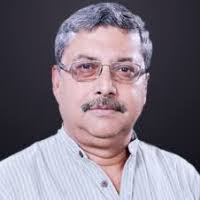 सीपीएम नेताओं की धोती पर दुष्कर्म के दाग: कल्याण बनर्जी सीपीएम नेताओं की धोती पर दुष्कर्म के दाग: कल्याण बनर्जी