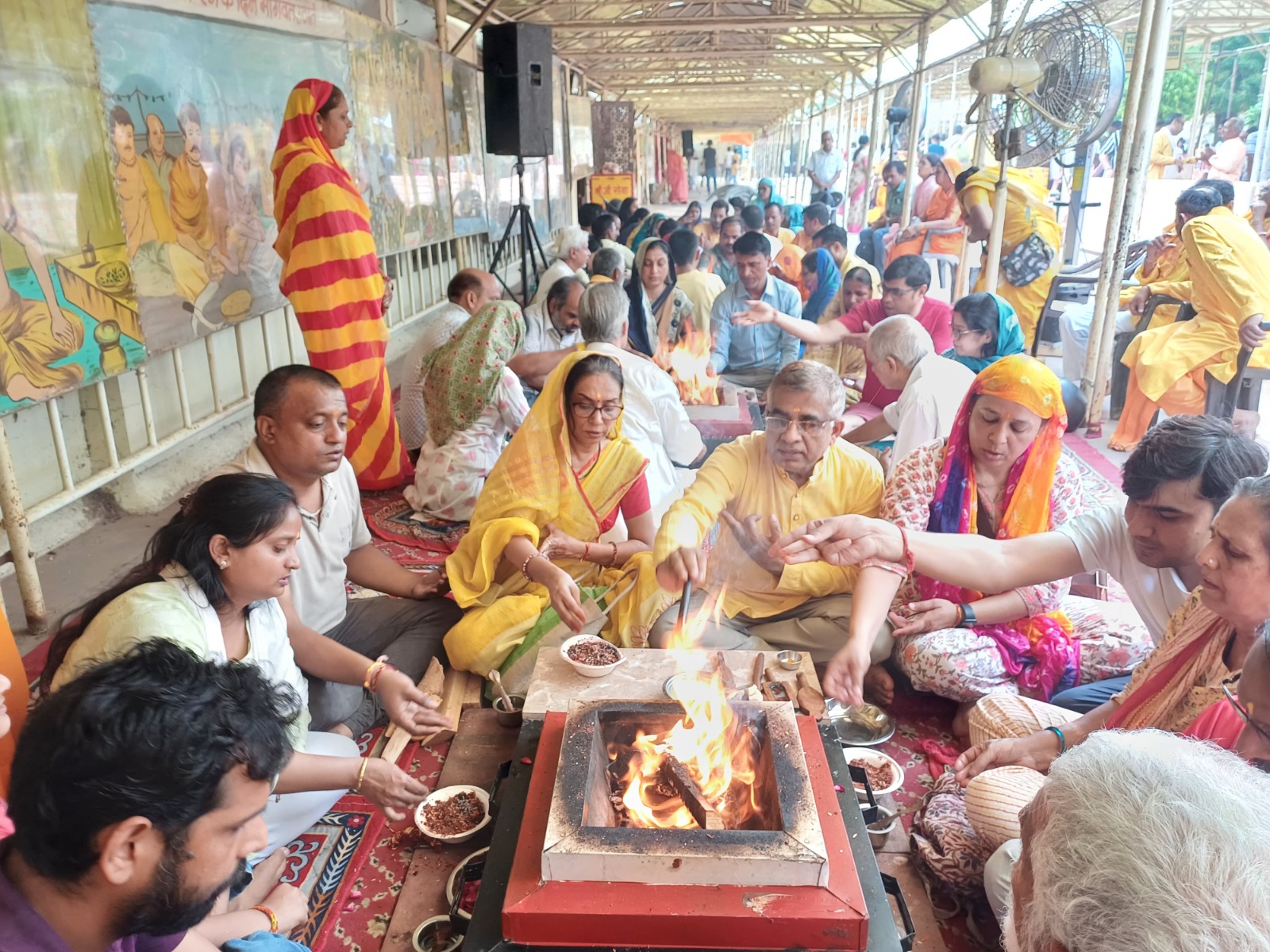 गोविंद देवजी मंदिर में साधना संकल्प गायत्री महायज्ञ में -सैकड़ों श्रद्धालुओं ने लिया एक वर्षीय जप साधना का संकल्प गोविंद देवजी मंदिर में साधना संकल्प गायत्री महायज्ञ में -सैकड़ों श्रद्धालुओं ने लिया एक वर्षीय जप साधना का संकल्प