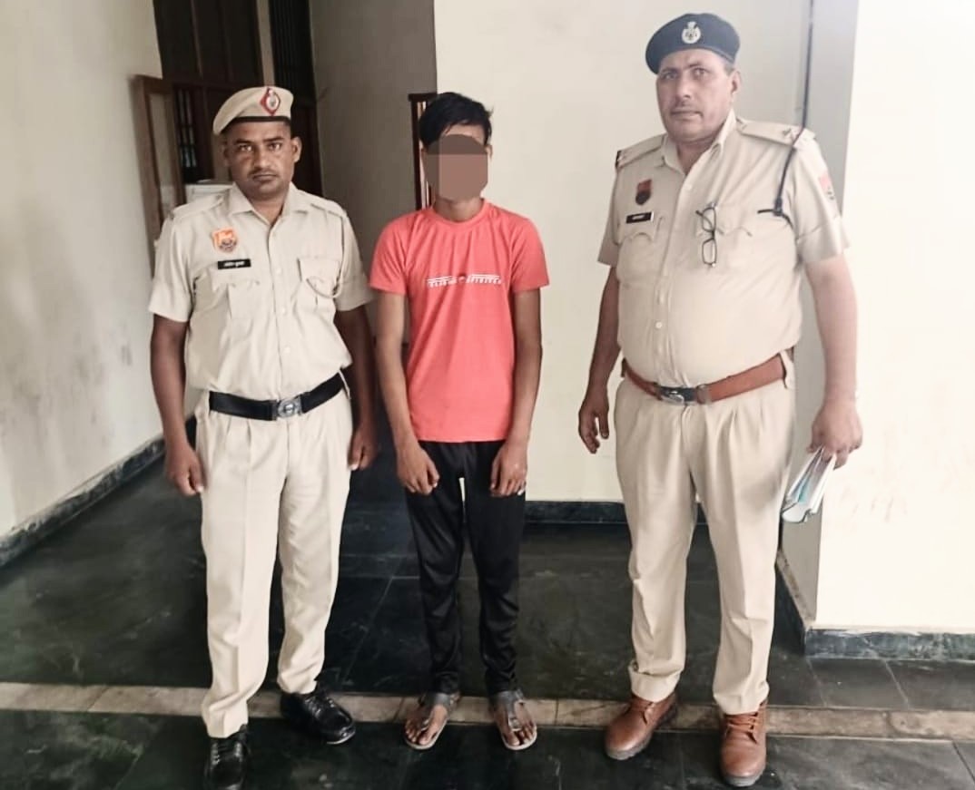 पुलिस विरासत में नाबालिक लड़की के अपहरण का आरोप पुलिस विरासत में नाबालिक लड़की के अपहरण का आरोप