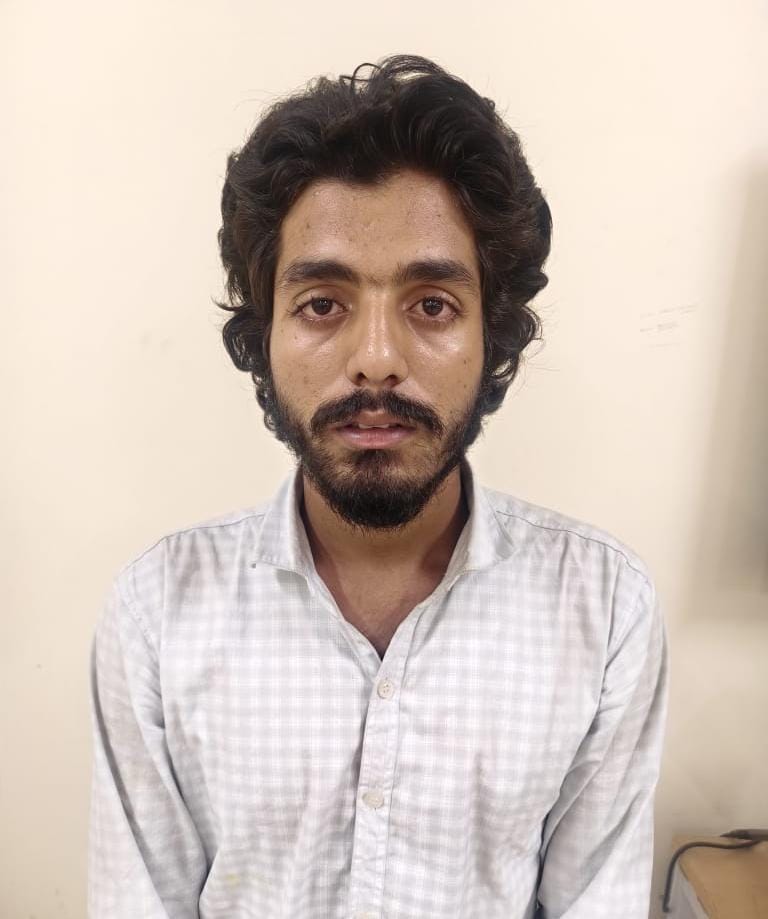शराब पीकर गाड़ी चलने का आरोपी शराब पीकर गाड़ी चलने का आरोपी