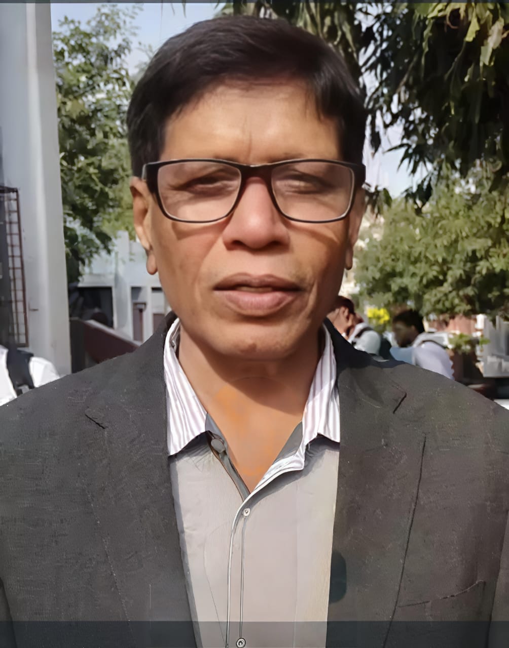 मोतीलाल नेहरू मेडिकल कॉलेज के ने नियुक्त प्राचार्य का छाया चित्र
