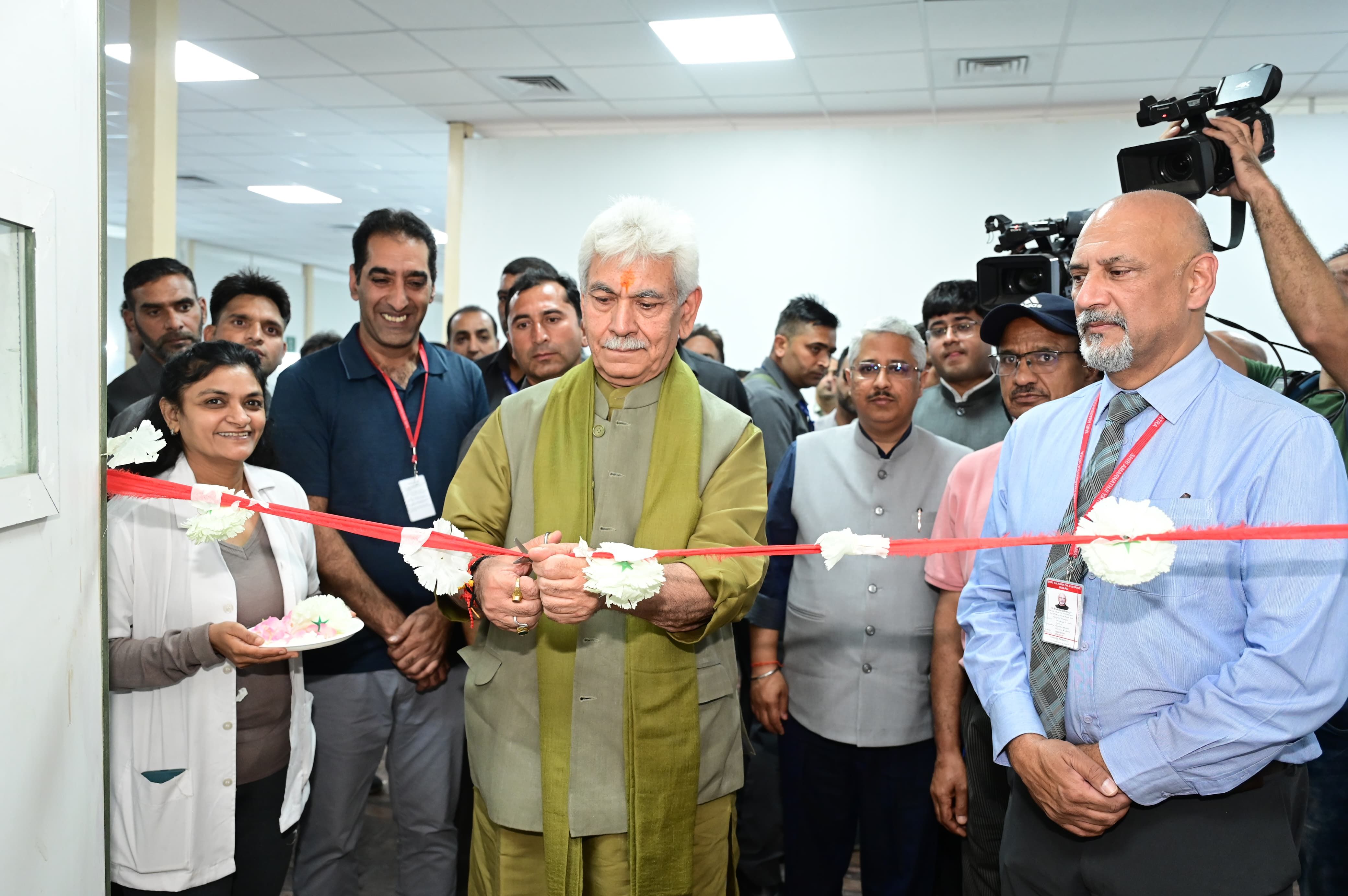 उपराज्यपाल ने टिकाऊ और शून्य अपशिष्ट तीर्थयात्रा के लिए ग्रामीण विकास विभाग के आईईसी अभियान का किया शुभारंभ उपराज्यपाल ने टिकाऊ और शून्य अपशिष्ट तीर्थयात्रा के लिए ग्रामीण विकास विभाग के आईईसी अभियान का किया शुभारंभ