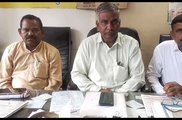 एसकेएस की बैठक में महासचिव नरेश कुमार