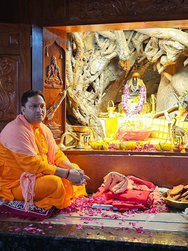 राजेंद्र गिरी जी