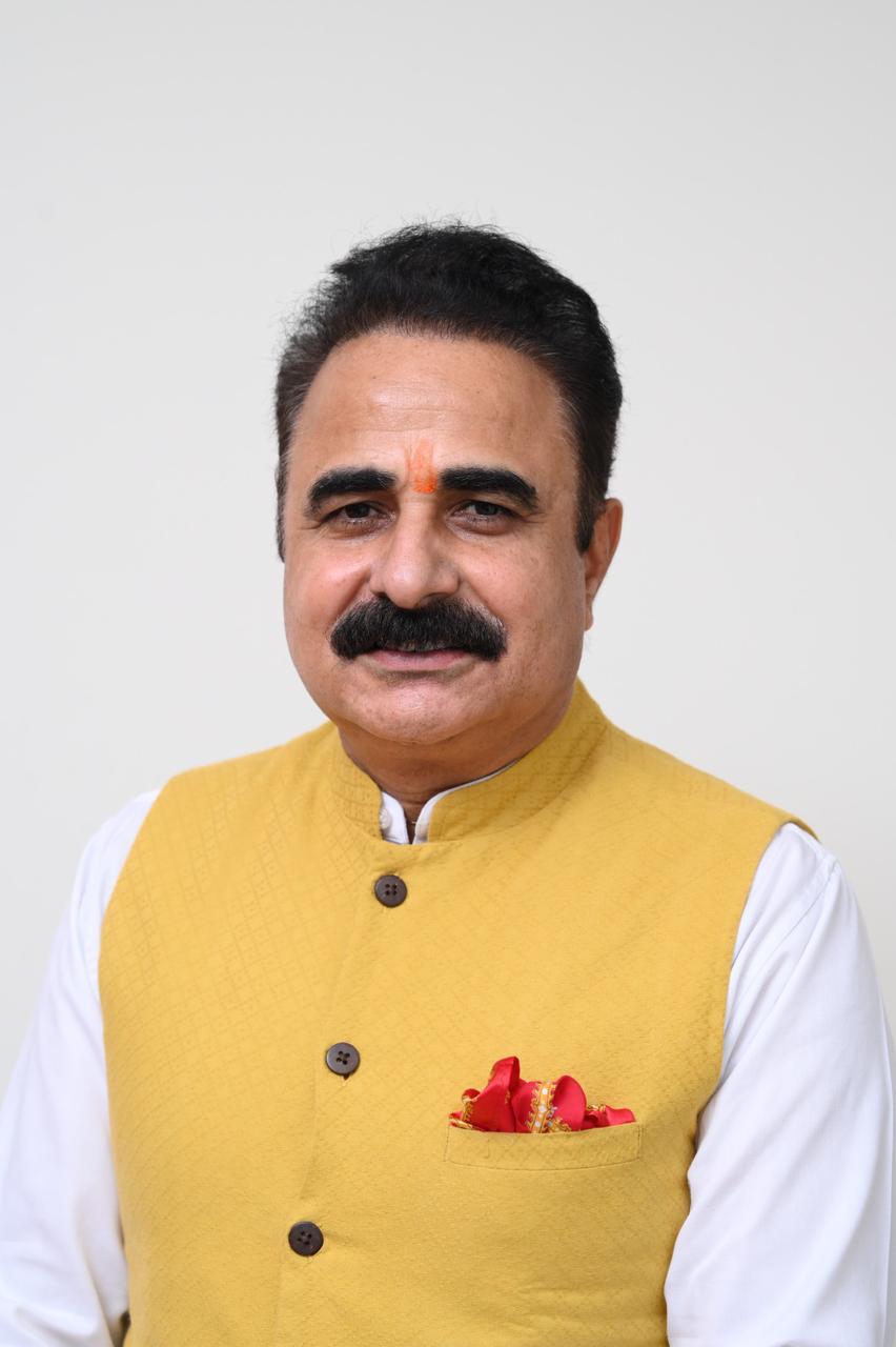 डॉ राजेश शर्मा।