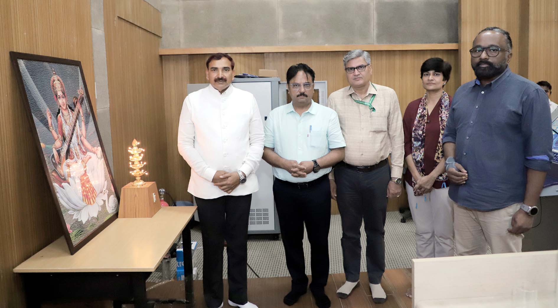 कार्यक्रम का उद्घाटन करते कुलपति प्रो. नरसी राम बिश्नोई।