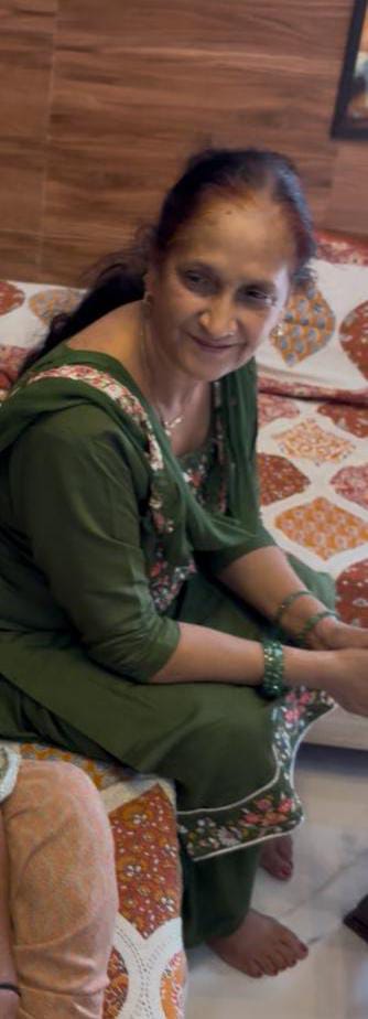 मृतक महिला का फाइल फोटो मृतक महिला का फाइल फोटो
