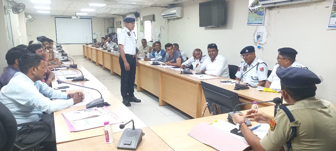 पुलिस उपायुक्त यातायात ने किया ट्रेफिक मार्शल से संवाद पुलिस उपायुक्त यातायात ने किया ट्रेफिक मार्शल से संवाद