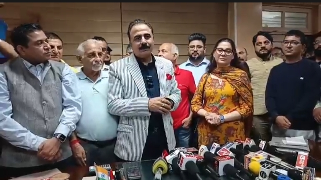 बोर्ड मुख्यालय में पदभार संभालने के द्वारा डॉ राजेश।