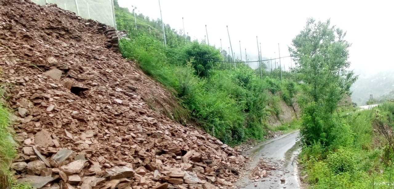 बारिश से नुकसान बारिश से नुकसान