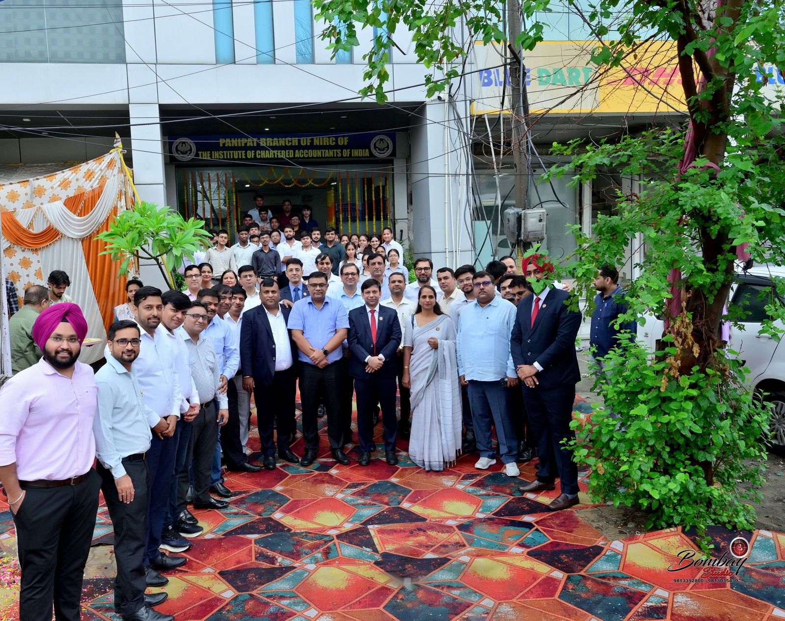 पानीपत सीए शाखा में पौधा रोपण करते मुख्य अतिथि विवेक चौधरी पानीपत सीए शाखा में पौधा रोपण करते मुख्य अतिथि विवेक चौधरी