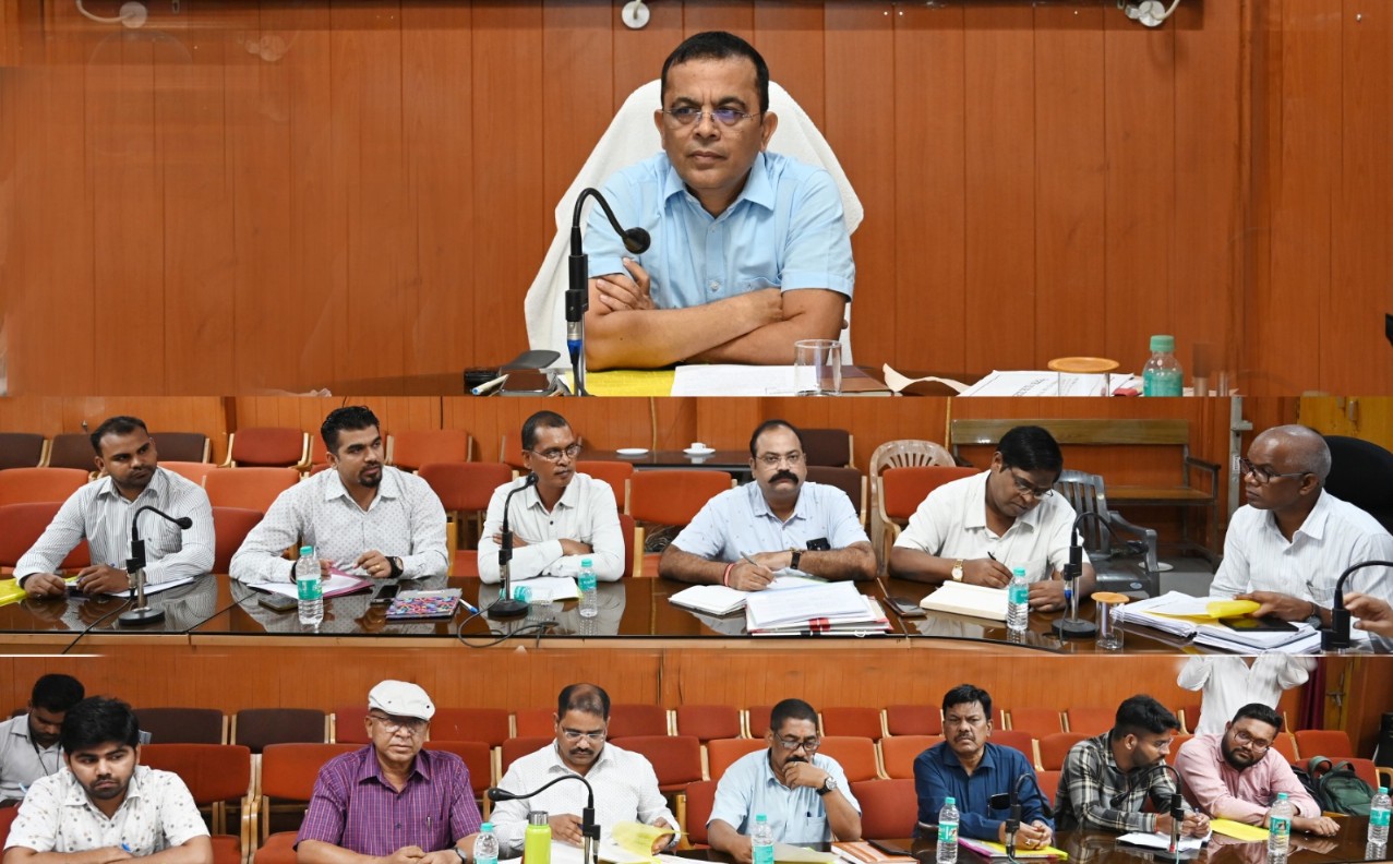 जांजगीर कलेक्टर ने ली जीवन दीप समिति कार्यकारिणी की बैठक जांजगीर कलेक्टर ने ली जीवन दीप समिति कार्यकारिणी की बैठक