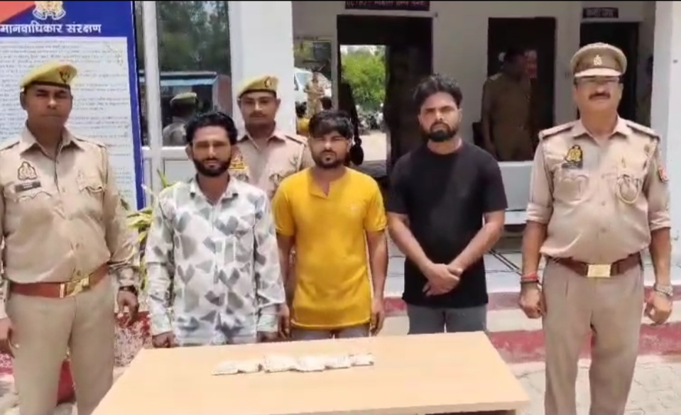 गिरफ्तार अभियुक्तों की फोटो गिरफ्तार अभियुक्तों की फोटो