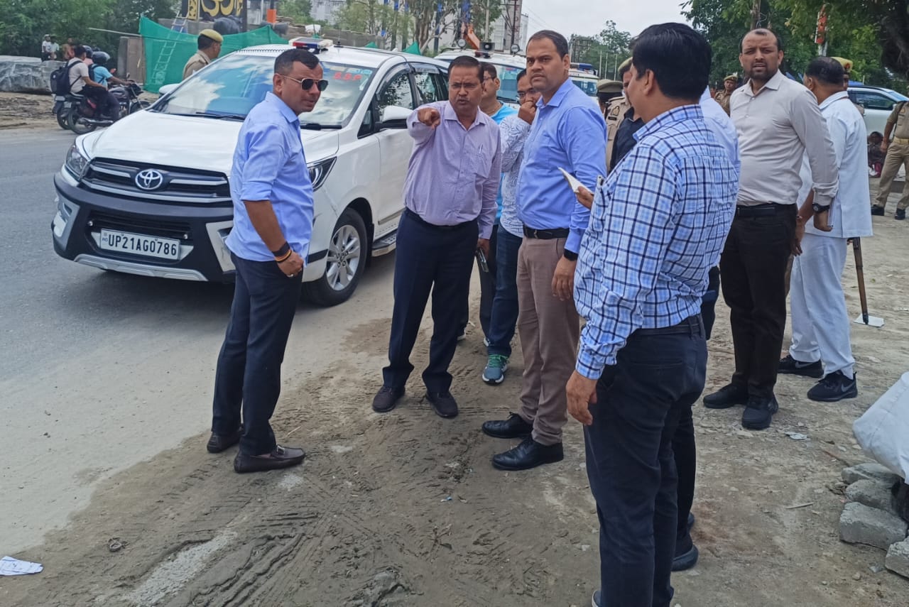 जिलाधिकारी और वरिष्ठ पुलिस अधीक्षक ने मुरादाबाद-हरिद्वार कावड़ मार्ग का किया निरीक्षण जिलाधिकारी और वरिष्ठ पुलिस अधीक्षक ने मुरादाबाद-हरिद्वार कावड़ मार्ग का किया निरीक्षण