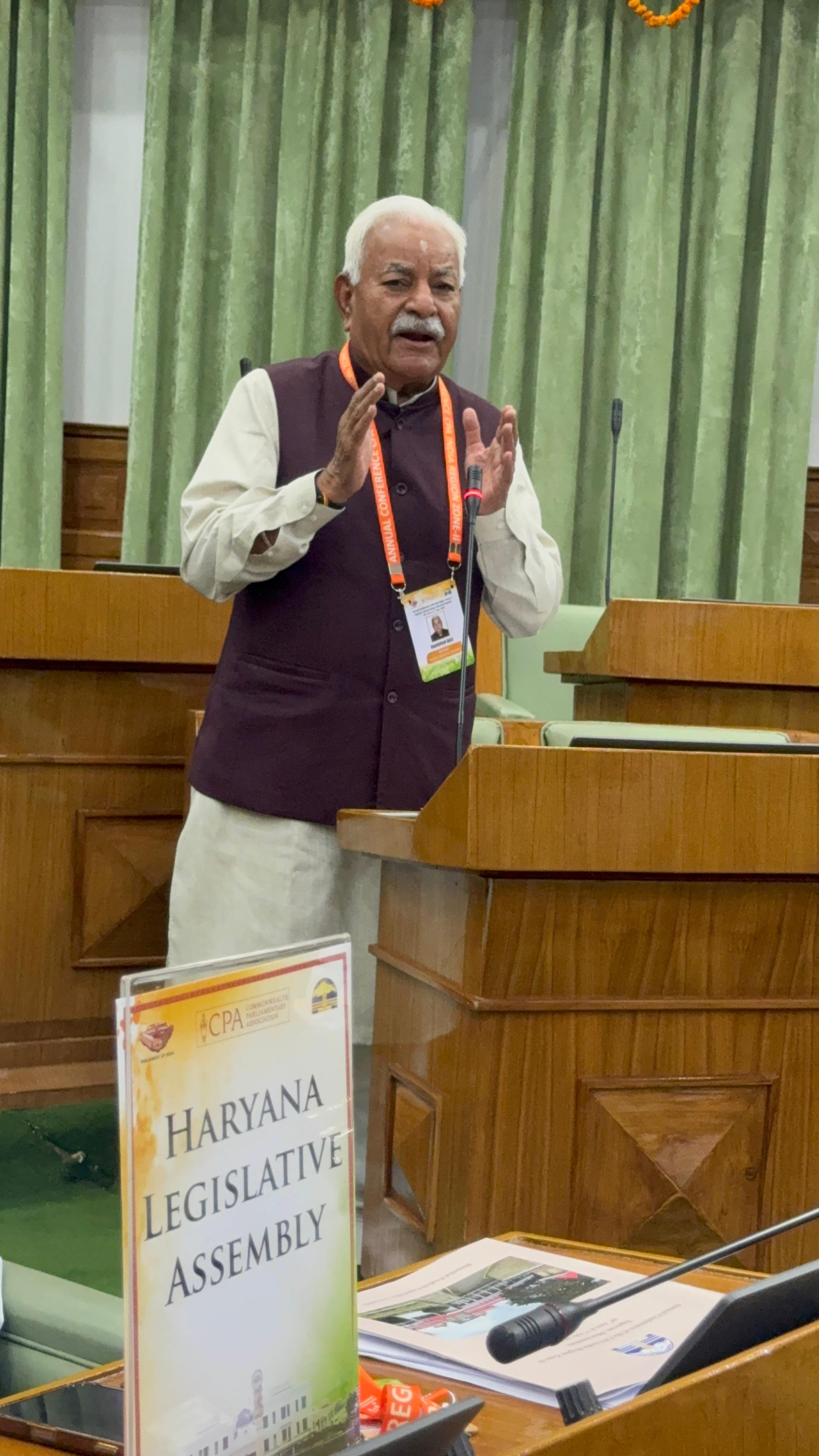 हिमाचल विधानसभा में वक्तव्य देते विधायक घनश्याम दास अरोड़ा हिमाचल विधानसभा में वक्तव्य देते विधायक घनश्याम दास अरोड़ा