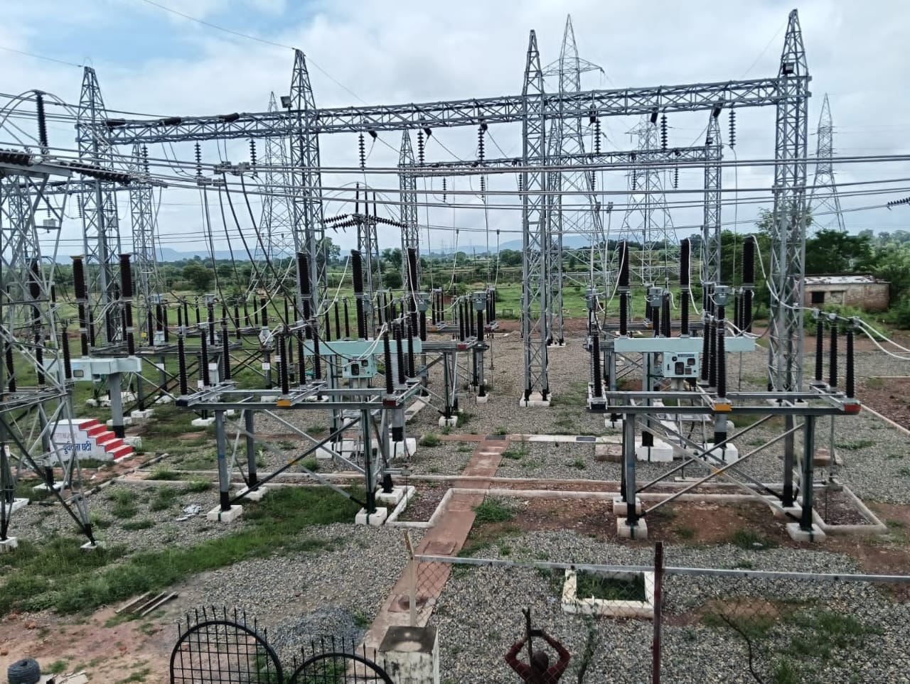 एमपी ट्रांसको ने नागौद सबस्टेशन में स्थापित की डबल एक्स्ट्रा हाईटेंशन सप्लाई सुविधा एमपी ट्रांसको ने नागौद सबस्टेशन में स्थापित की डबल एक्स्ट्रा हाईटेंशन सप्लाई सुविधा