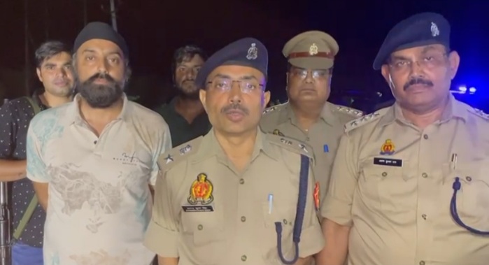 जानकारी देते एसपी सिटी जानकारी देते एसपी सिटी