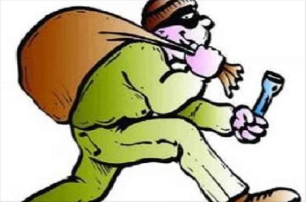 गुना: हमला कर कियोस्क संचालक से साढ़े 3 लाख लूटे गुना: हमला कर कियोस्क संचालक से साढ़े 3 लाख लूटे