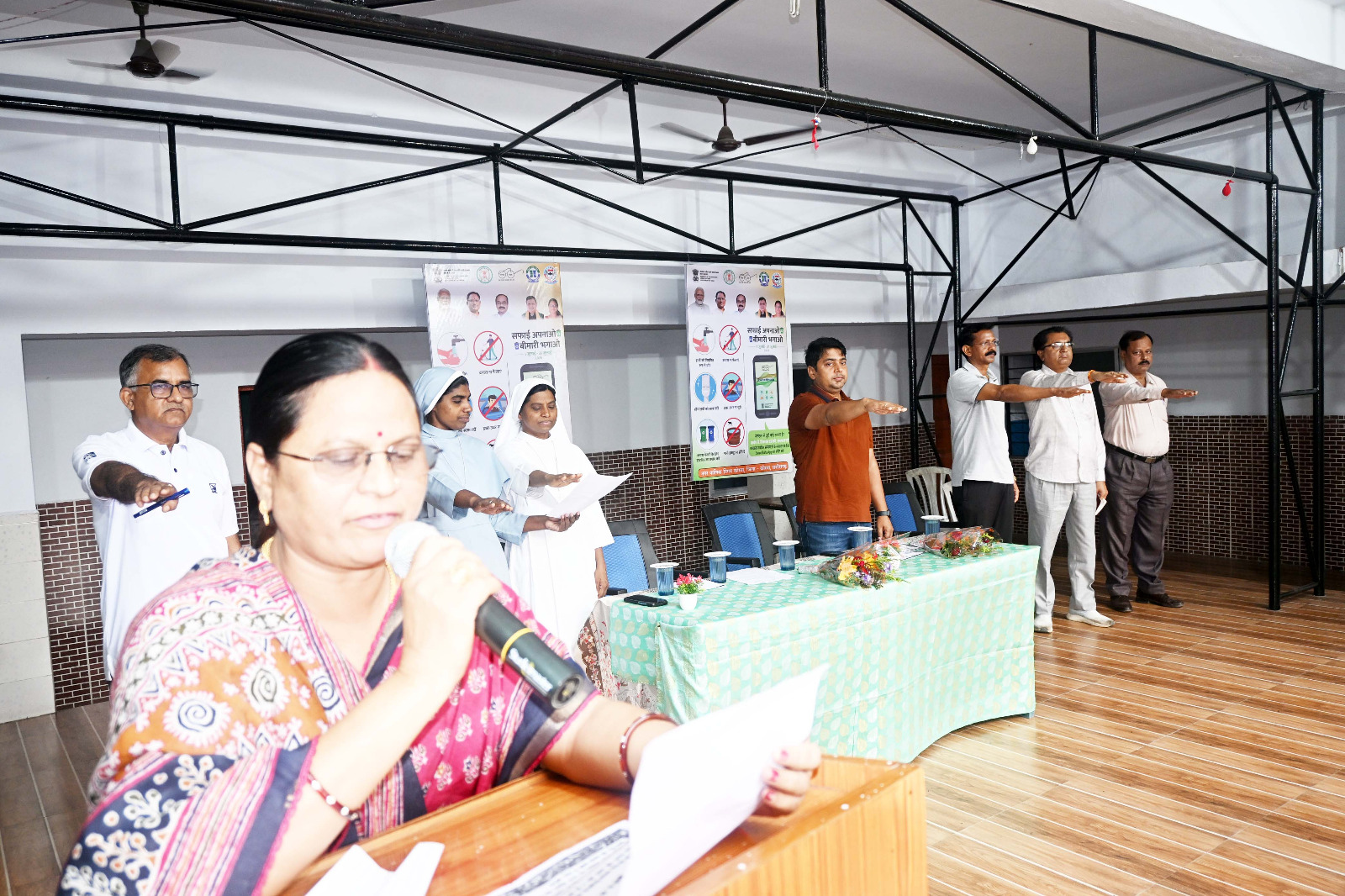 साफ-सफाई व स्वच्छ वातावरण ही स्वस्थ जीवन की आधारशिला है - मेयर साफ-सफाई व स्वच्छ वातावरण ही स्वस्थ जीवन की आधारशिला है - मेयर
