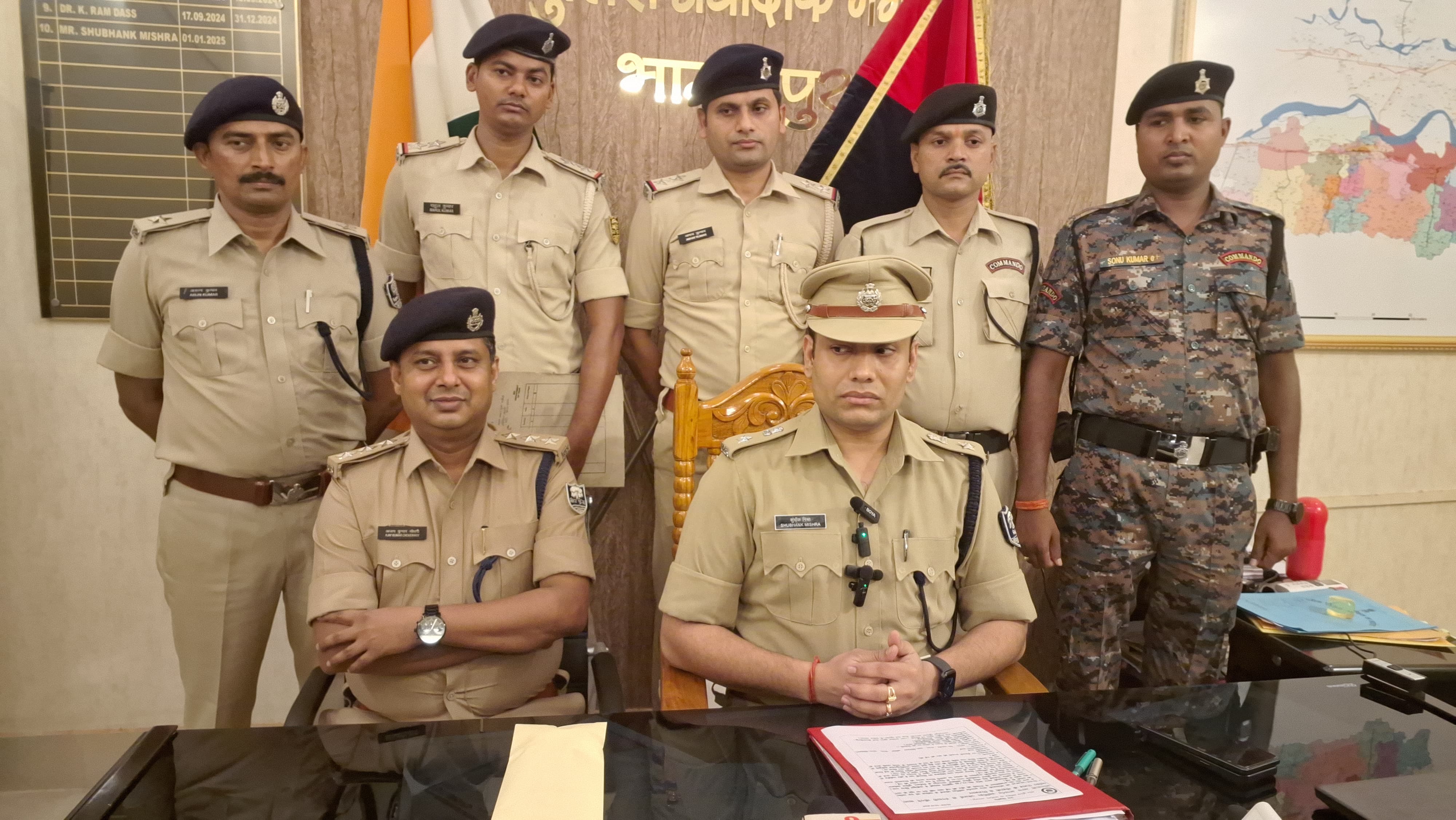 जानकारी देते सिटी एसपी जानकारी देते सिटी एसपी