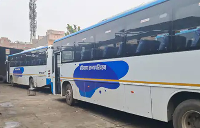 सोनीपत: हरियाणा रोडवेट की डिपो में एसी पहुंची बसें सोनीपत: हरियाणा रोडवेट की डिपो में एसी पहुंची बसें