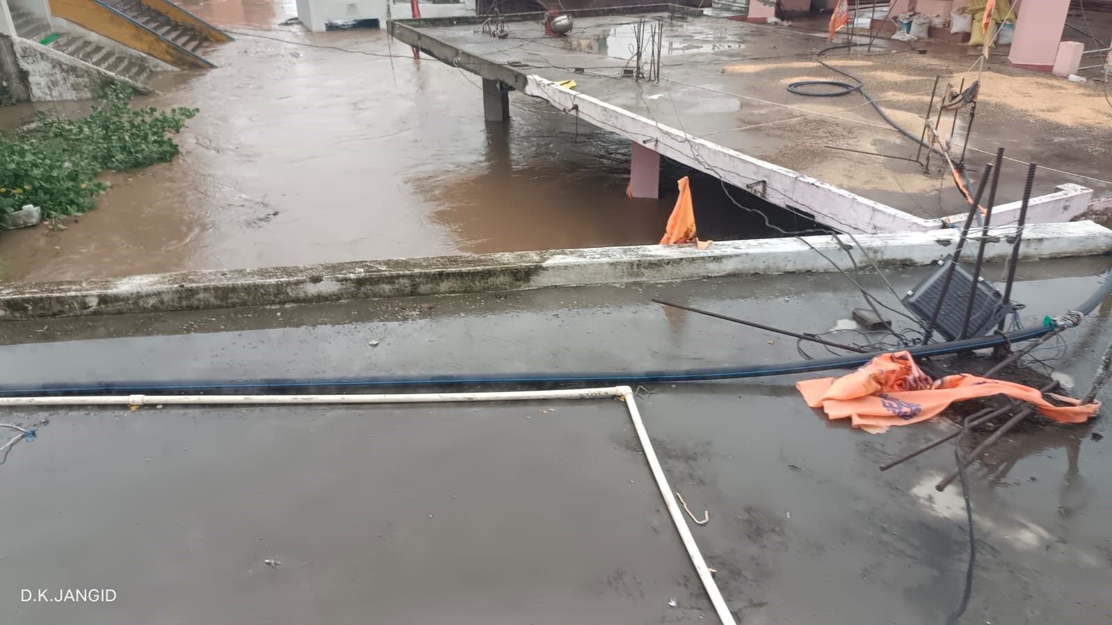 भीलवाड़ा में मानसूनी बारिश बनी मौत का कारण तीन लोगों की जल में बहने से मौत, एक की तलाश जारी भीलवाड़ा में मानसूनी बारिश बनी मौत का कारण तीन लोगों की जल में बहने से मौत, एक की तलाश जारी