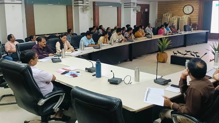 जिला बाल कल्याण एवं संरक्षण समिति की बैठक जिला बाल कल्याण एवं संरक्षण समिति की बैठक