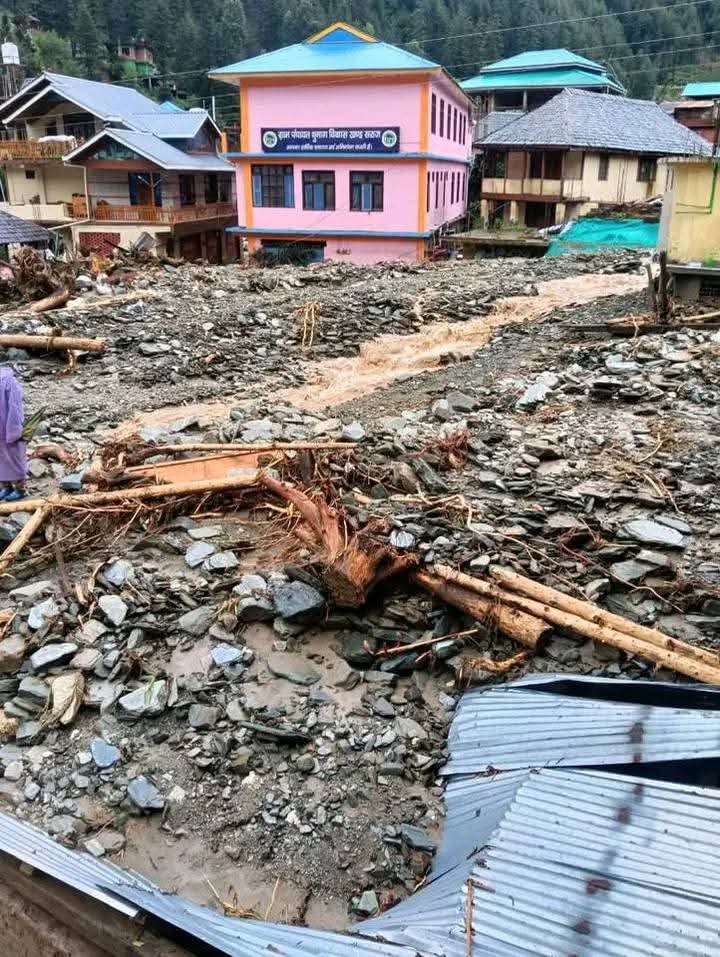 मंडी में बारिश से नुकसान मंडी में बारिश से नुकसान