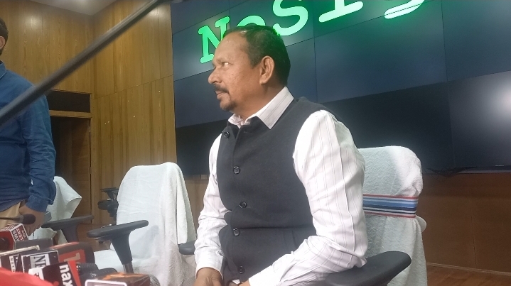 दीपन बिरूआ की फाइल फोटो दीपन बिरूआ की फाइल फोटो