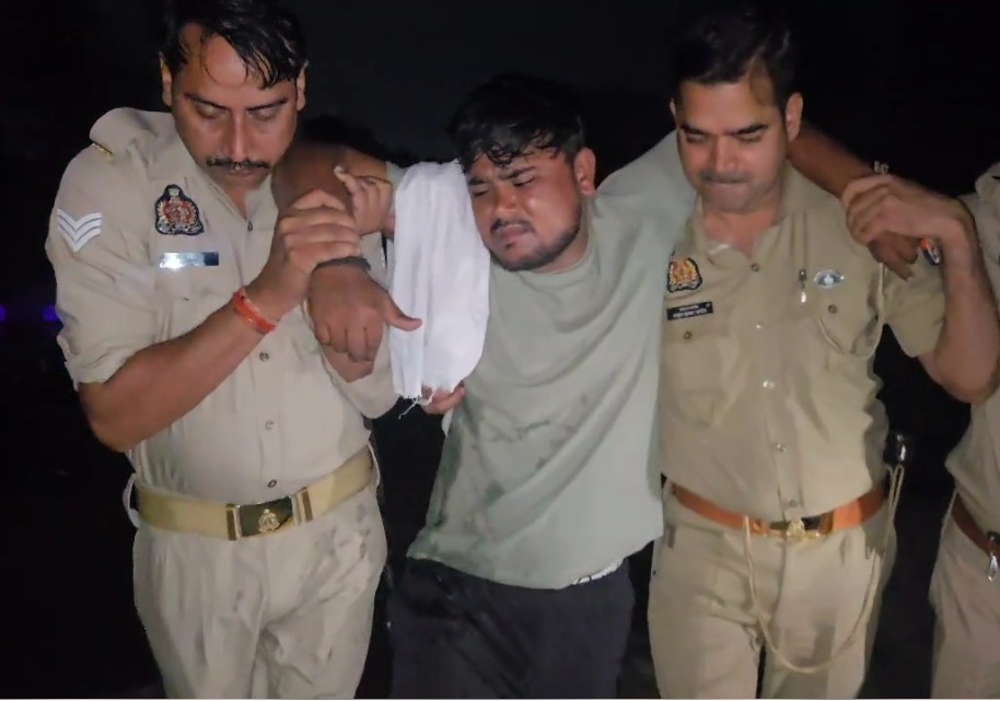 गिरफ्तार अभियुक्त गिरफ्तार अभियुक्त