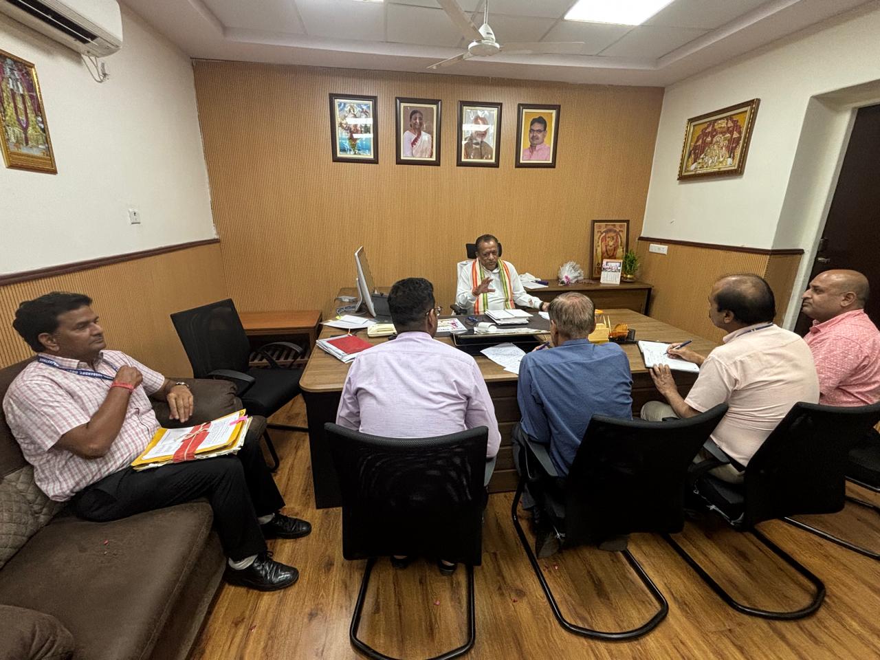 पशुपालन विभाग की समीक्षा बैठक पशुपालन विभाग की समीक्षा बैठक