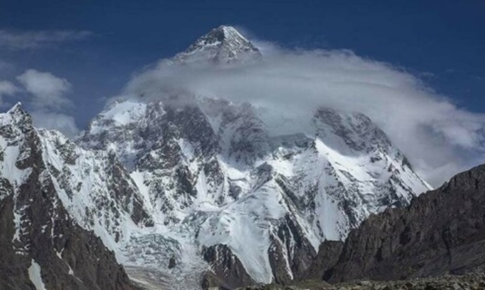 नंगा पर्वत गिलगित-बाल्टिस्तान में है। यह किलर माउंटेन के नाम से कुख्यात है। नंगा पर्वत गिलगित-बाल्टिस्तान में है। यह किलर माउंटेन के नाम से कुख्यात है।