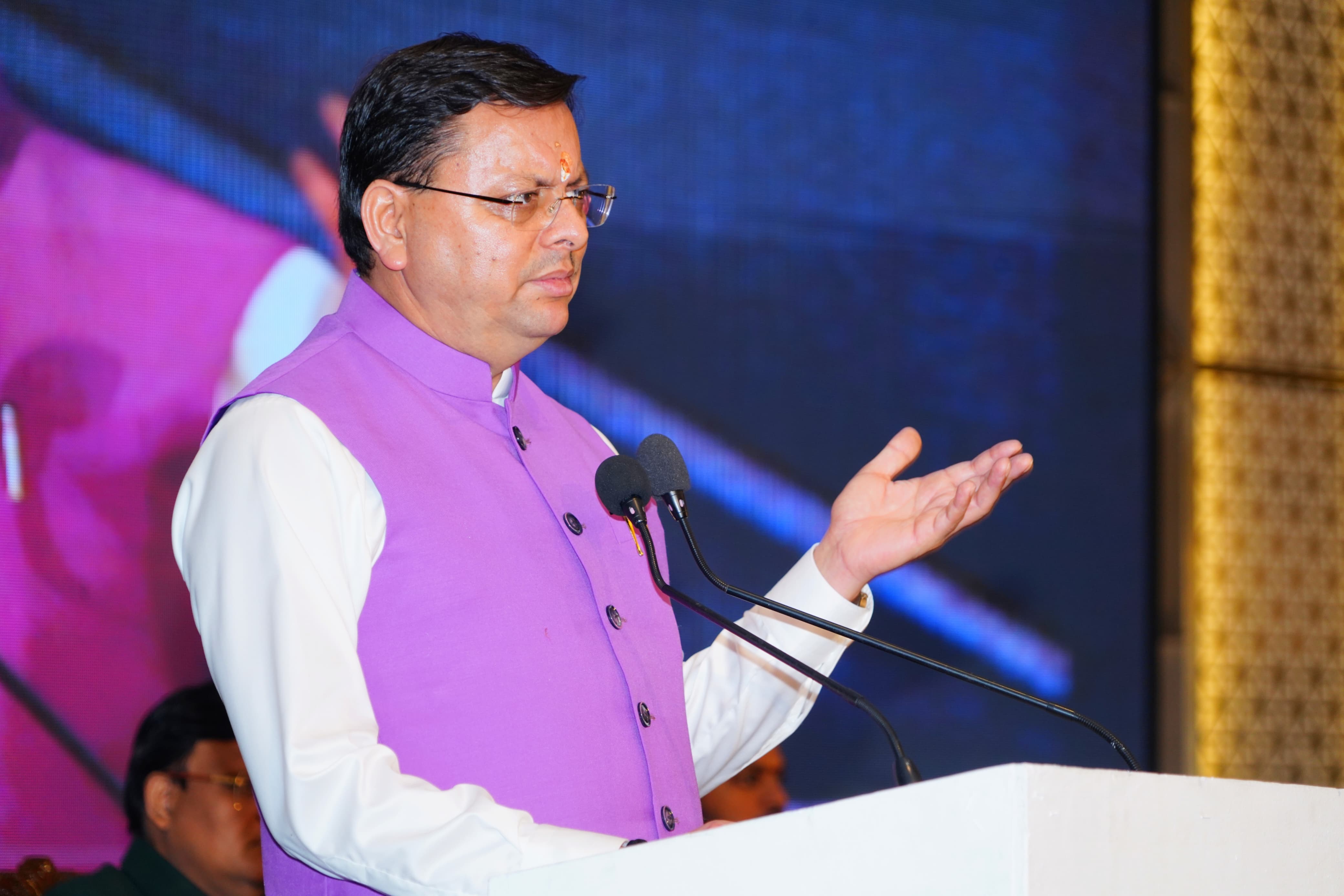 देहरादून में आयोजित नागर विमानन सम्मेलन-2025 में मुख्यमंत्री पुष्कर सिंह धामी प्रतिभाग करते। देहरादून में आयोजित नागर विमानन सम्मेलन-2025 में मुख्यमंत्री पुष्कर सिंह धामी प्रतिभाग करते।